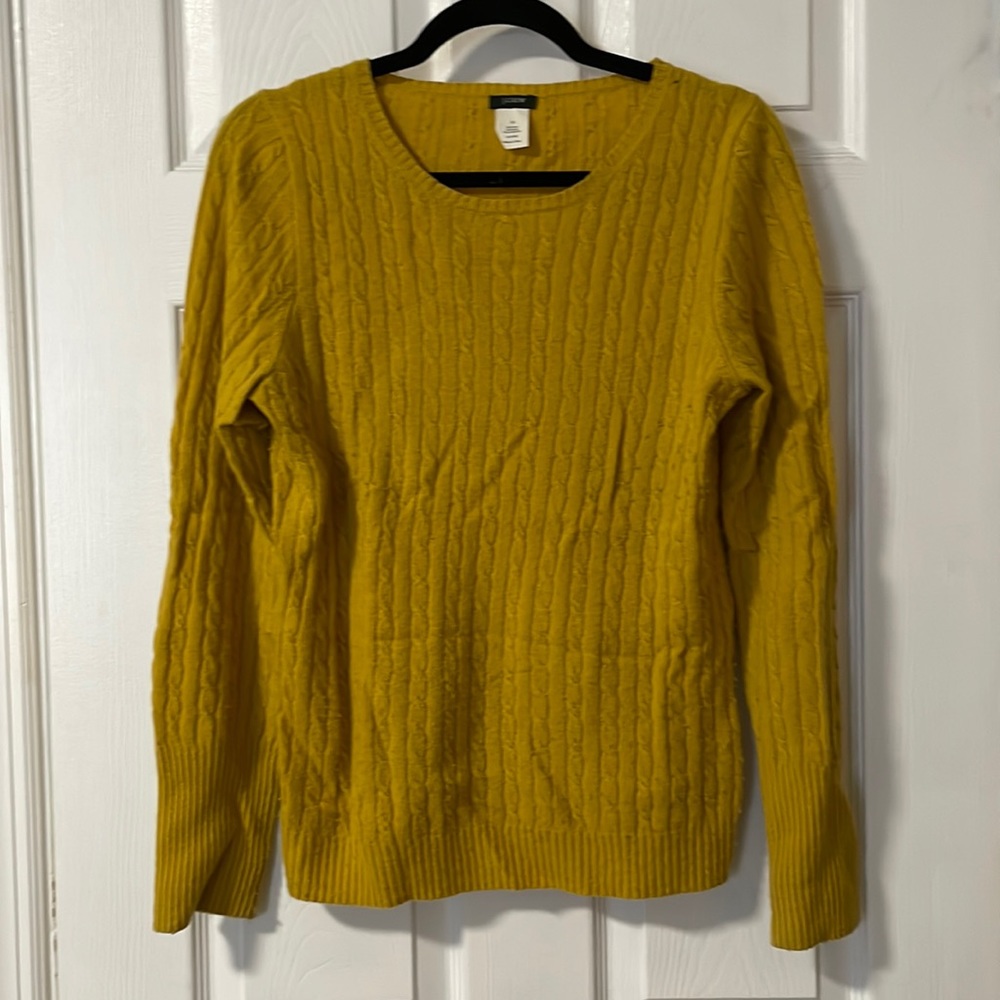 Jcrew vintage women’s yellow wool blend sweater (M)